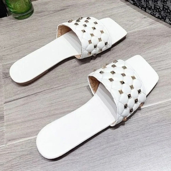 Moxie Shoes - Square Toe Quilted Studded  White Sandals Slides Size 8.5
